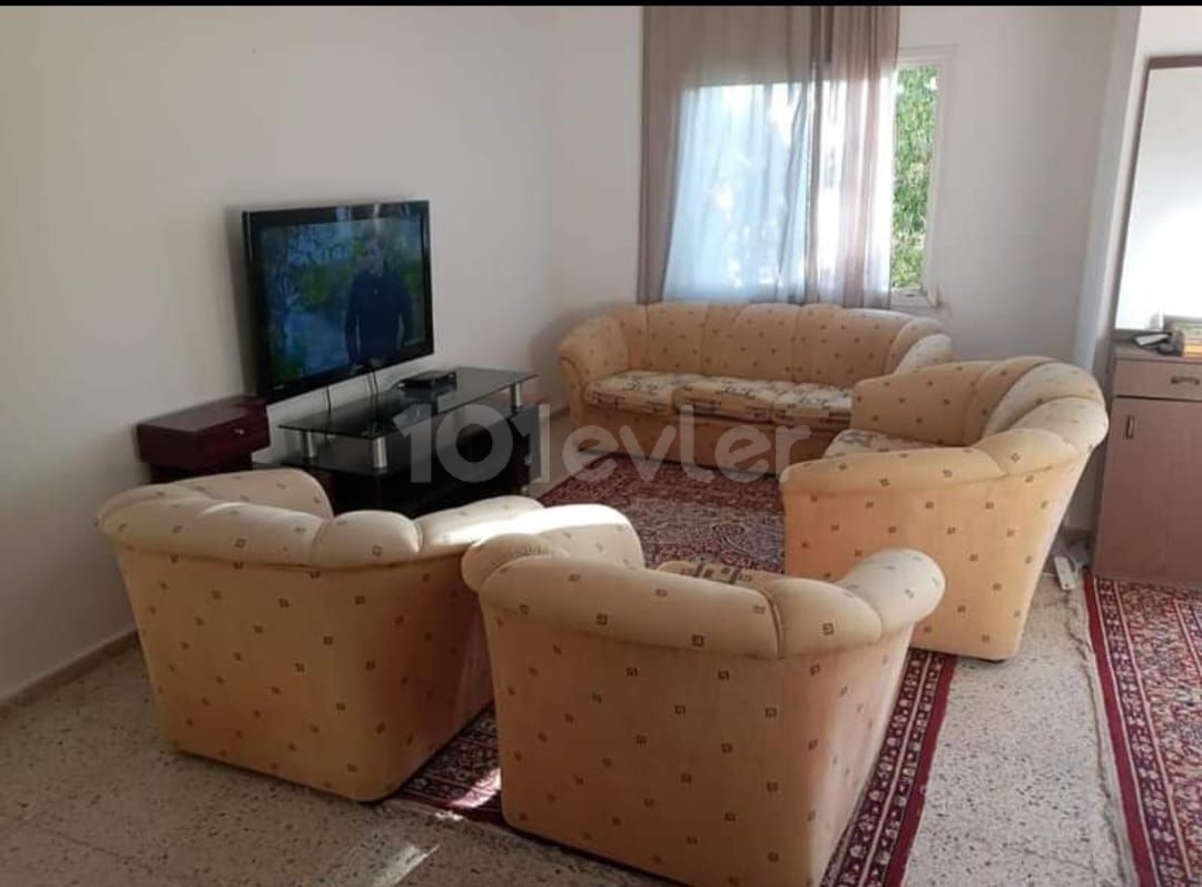 3+1 BARGAIN APARTMENT NEXT TO THE HOSPITAL IN ORTAKOY