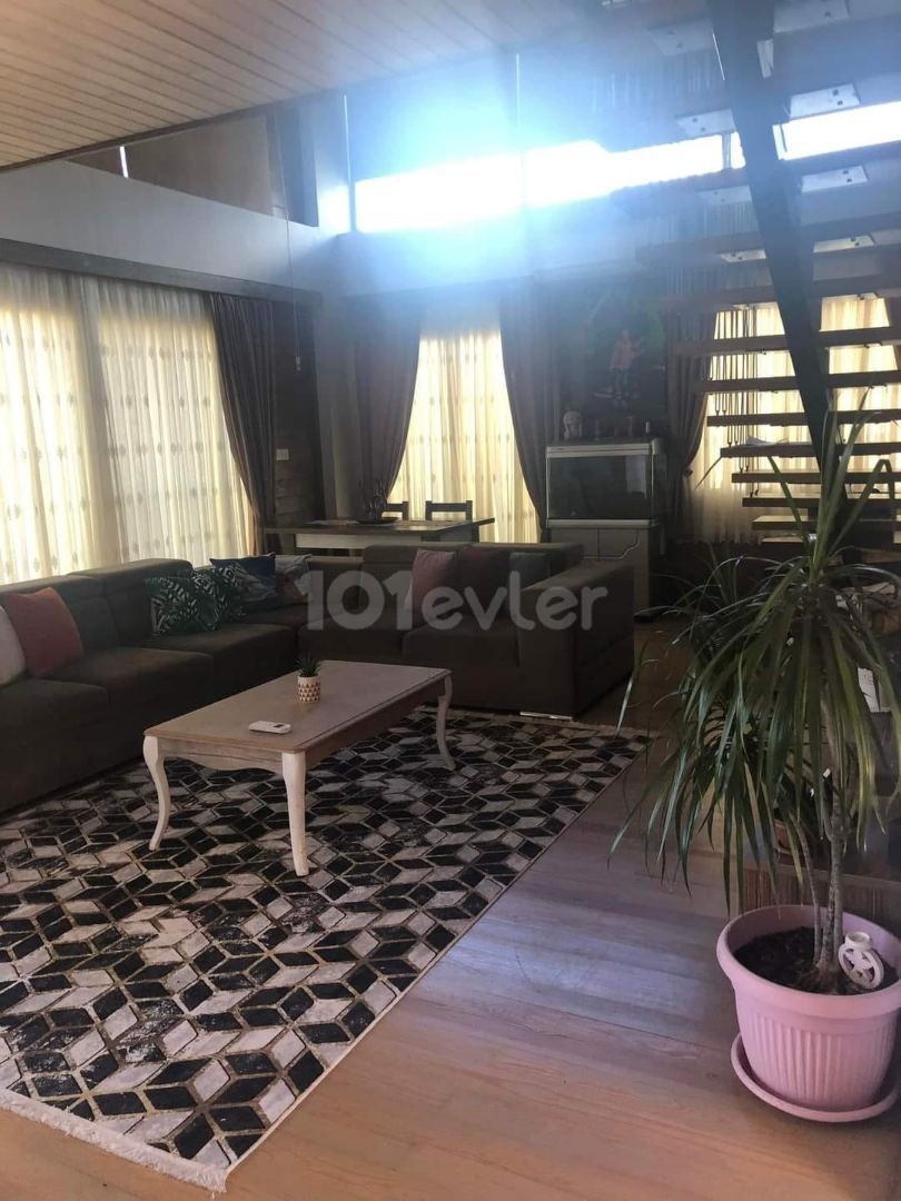 4 + 1 FULLY DETACHED VILLA IN MINARELİKÖY (NO VAT AND TRANSFORMER)