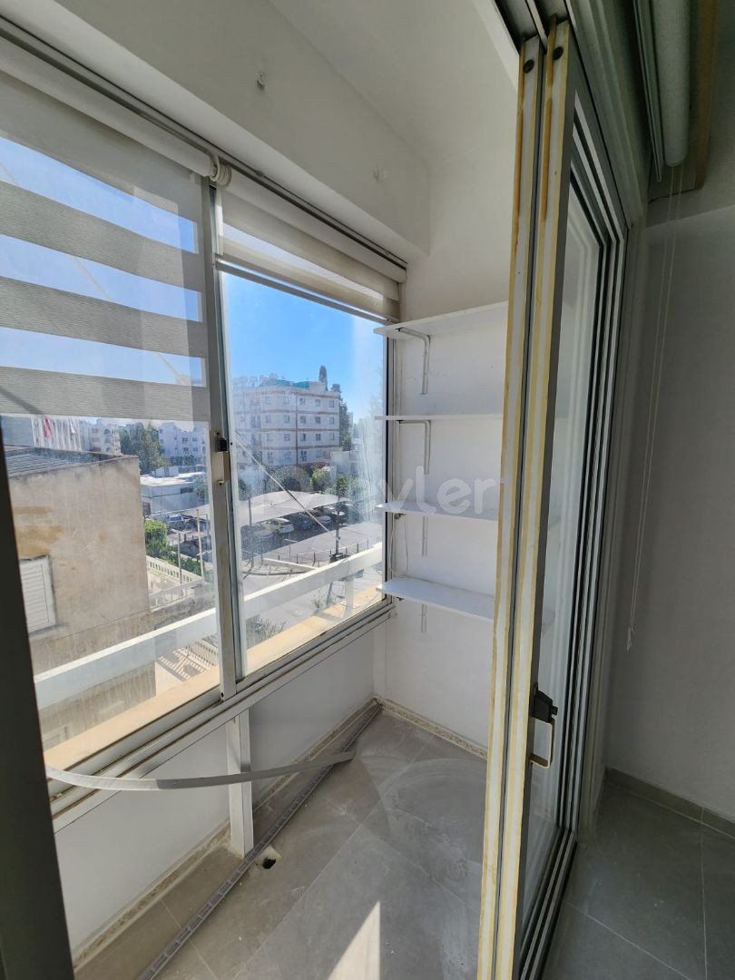 VERY SPACIOUS AND FULLY RENOVATED 3+2 APARTMENT IN LEFKOŞA BEACH