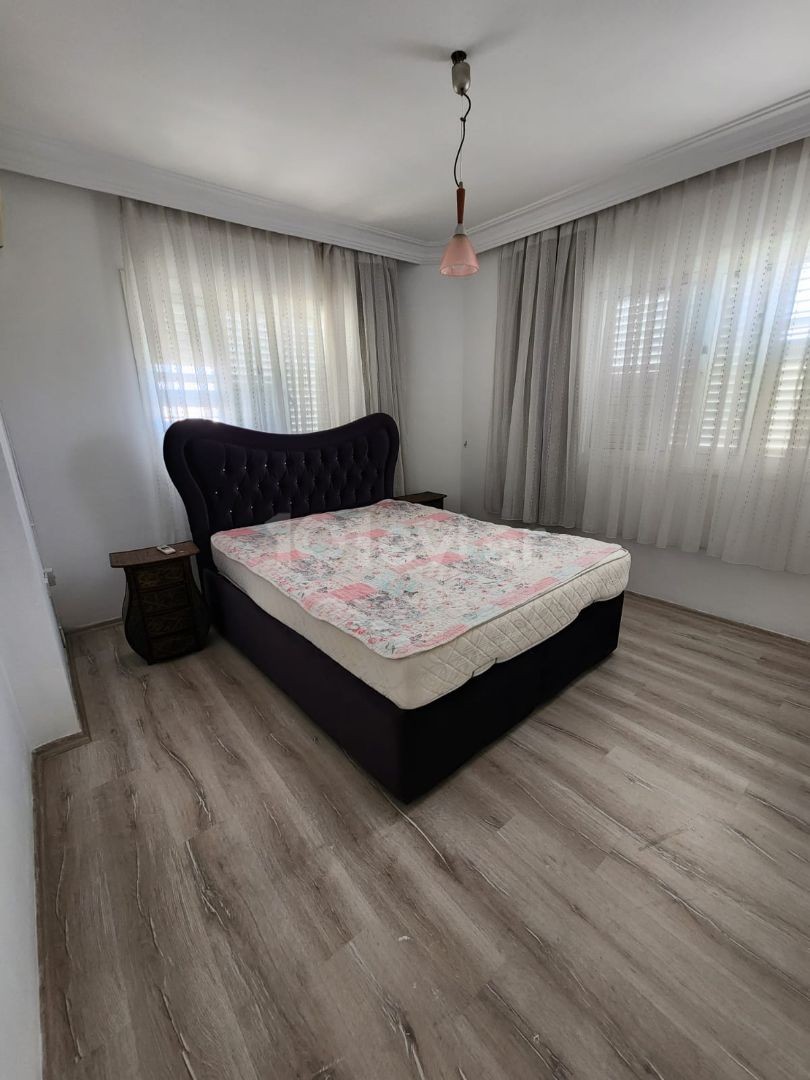 VERY SPACIOUS AND FULLY RENOVATED 3+2 APARTMENT IN LEFKOŞA BEACH