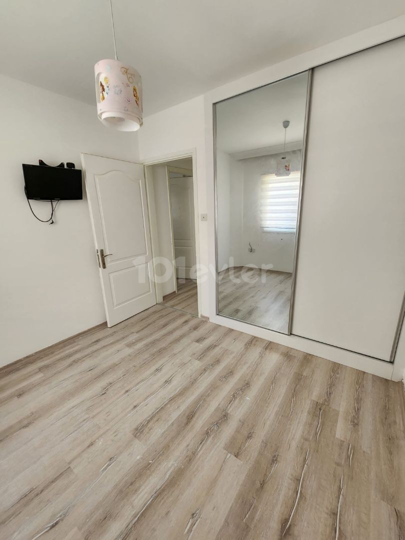 VERY SPACIOUS AND FULLY RENOVATED 3+2 APARTMENT IN LEFKOŞA BEACH