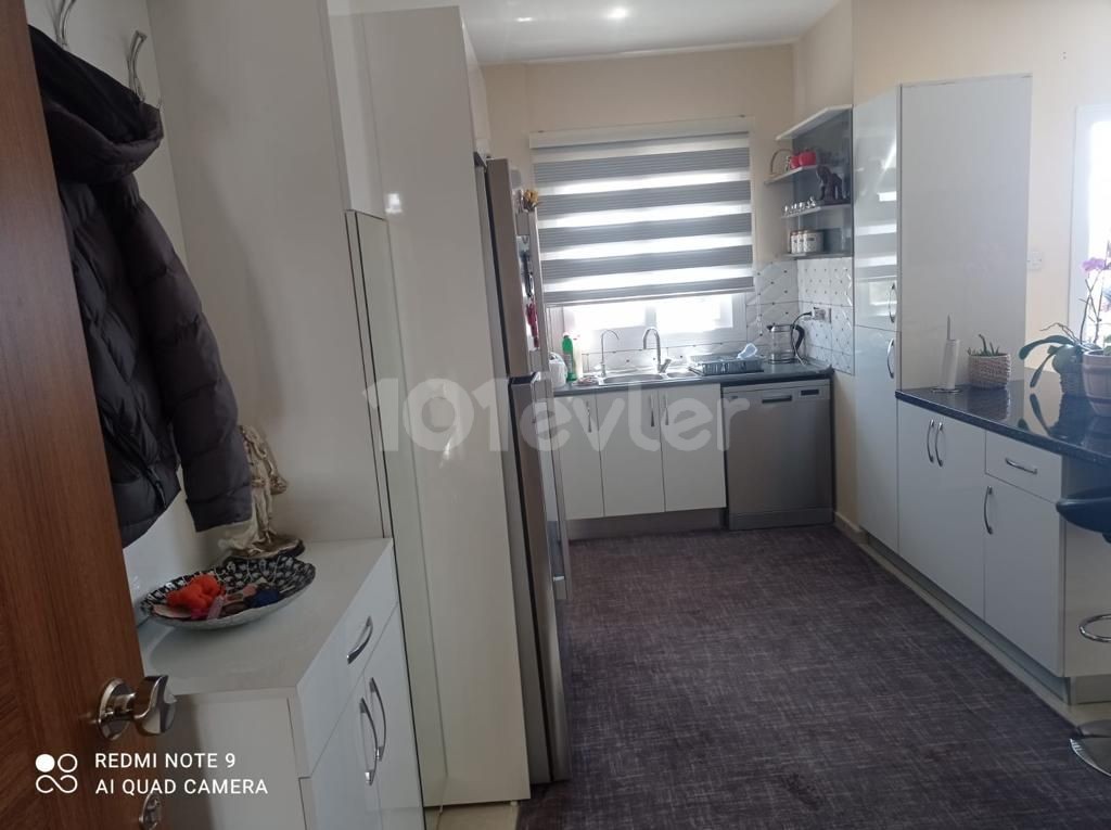 CENTRAL LOCATION IN GÖNYELİDE VAT AND TRANSFORMER PAID 2+1 APARTMENT WITHOUT RENOVATION