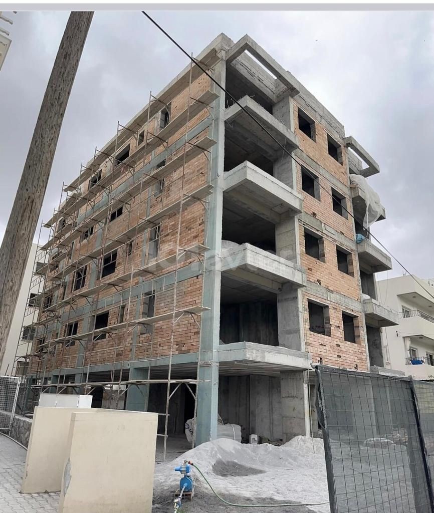 2+1 ENSUITE APARTMENTS DELIVERED IN SEPTEMBER IN A CENTRAL LOCATION IN K. KAYMAKLI