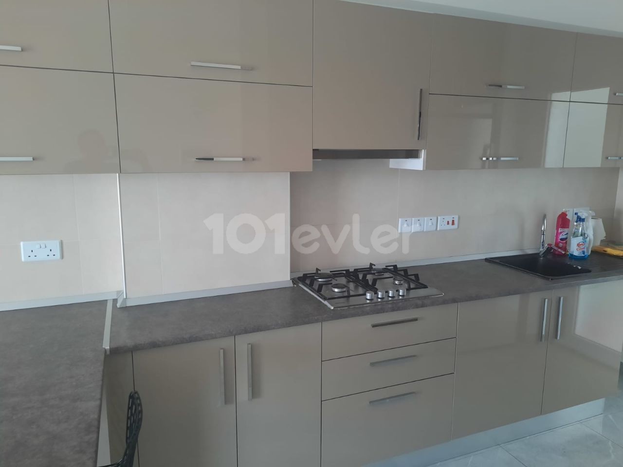 2+1 FULLY FURNISHED FLAT IN THE CENTRAL LOCATION IN THE NEW CITY (close to the concord hotel)