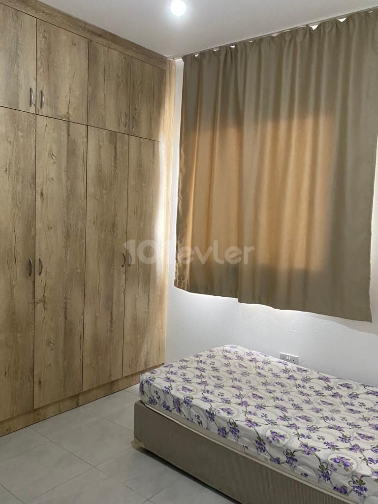 YENİKENT ANA CADDE ÜZERİ ASANSÖRLÜ YENİ 'YE YAKIN 2+1 DAİRE FULL EŞYALI DURAK YANI