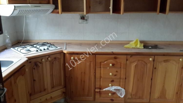 limanın içinde 3+1 180 m2 daire satılık