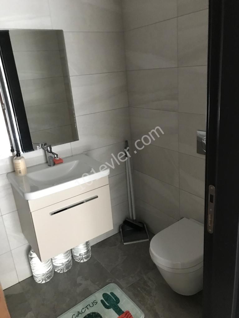 Perla Özyalçın Sitesi havuzlu lüks sitede 90 m2 kiralık full eşyalı daire ..