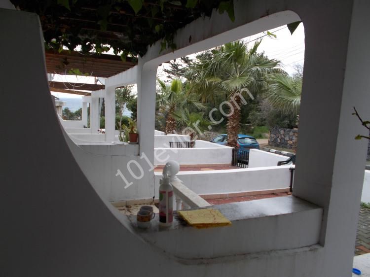 Bungalow To Rent in Alsancak, Kyrenia