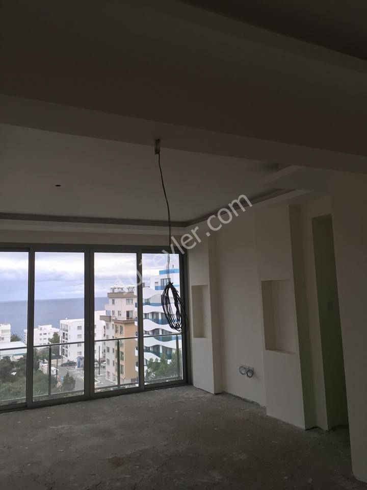 Girne merkezde lüks 4+1 Penthouse