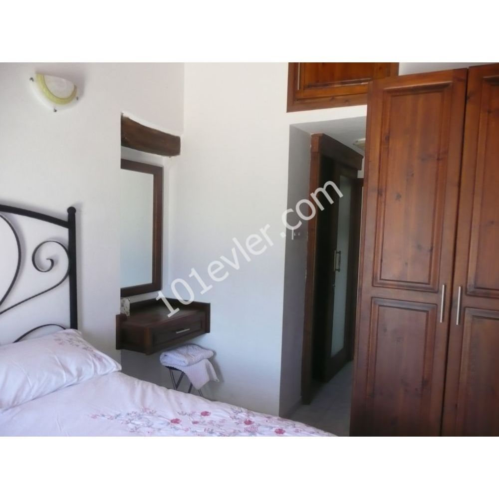 Large 4 double bedroom house - Esentepe Village