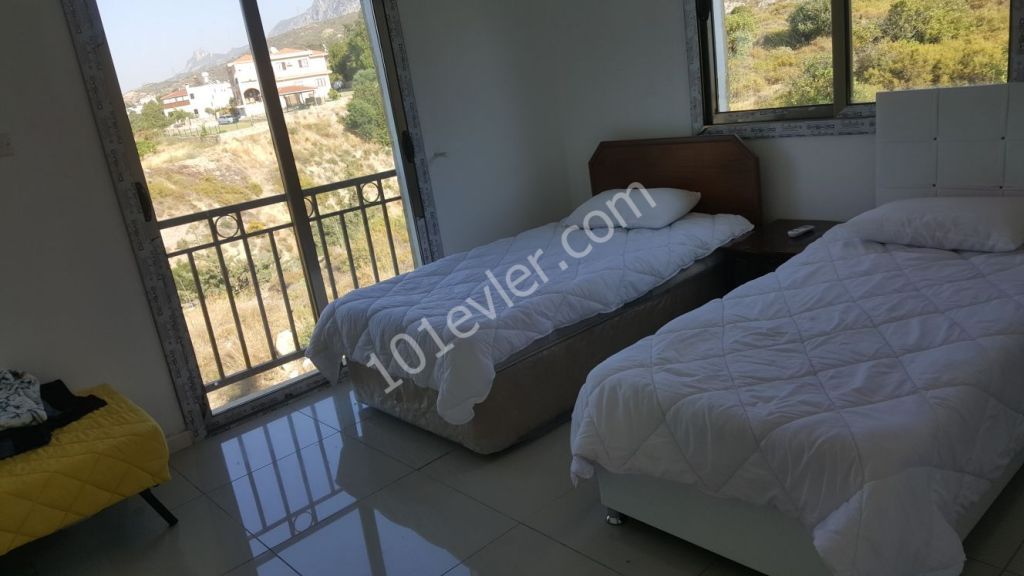 Flat To Rent in Lapta, Kyrenia