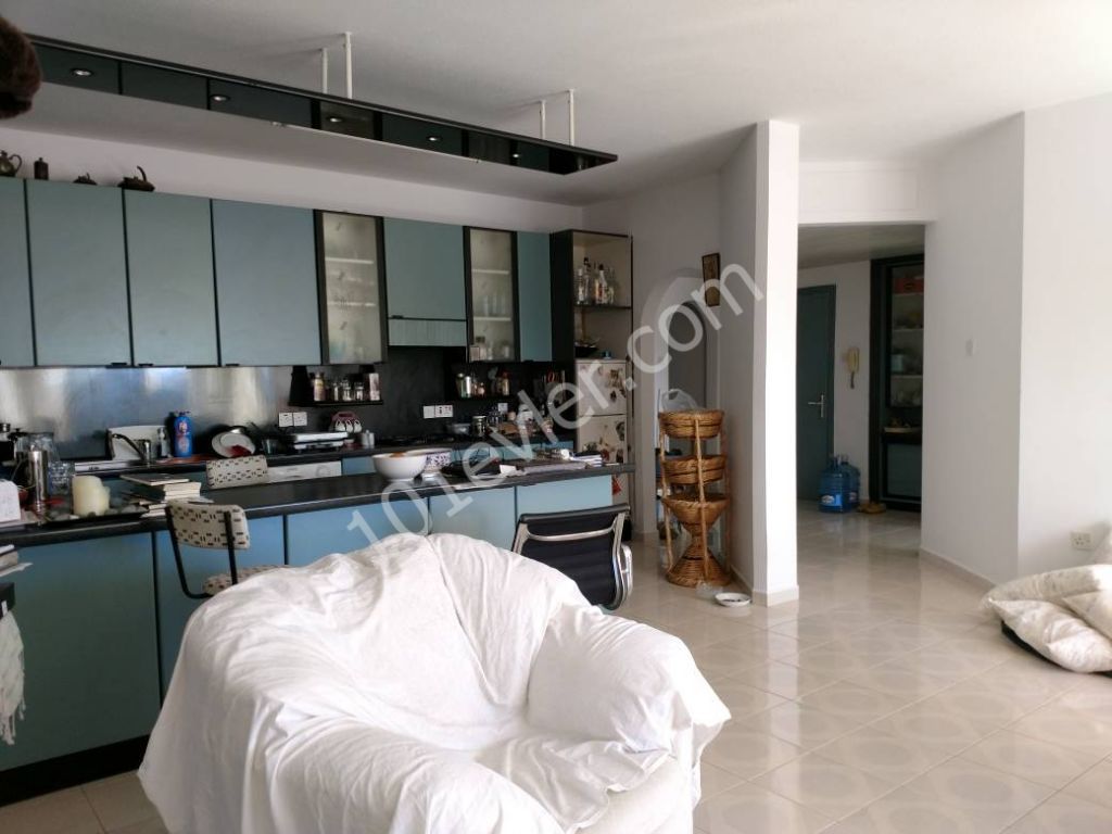 Flat For Sale in Girne Merkez, Kyrenia