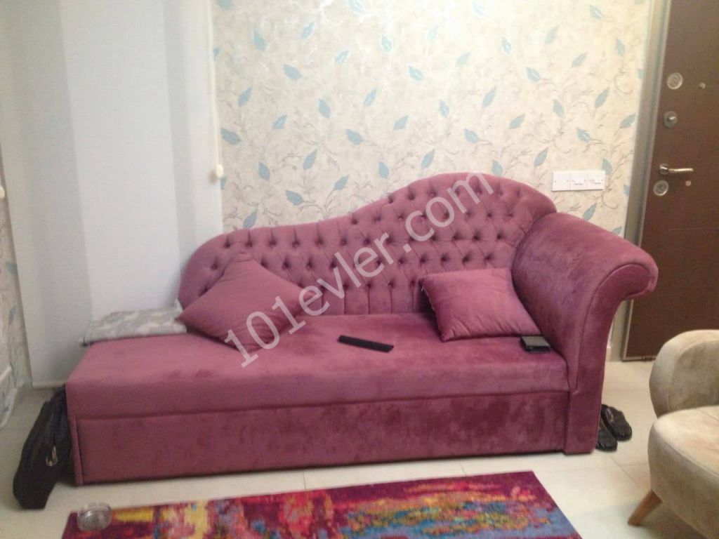 Alsancakta 2+1 teraslı, bahçeli,havuzlu kiralık daire 