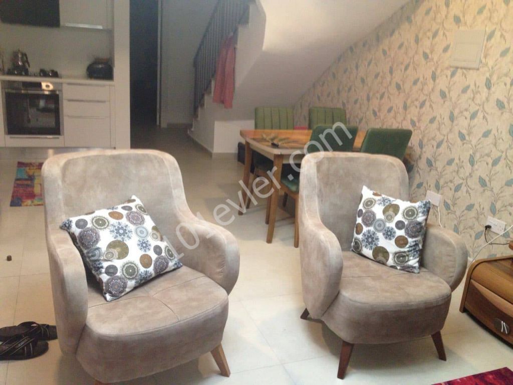 Flat To Rent in Alsancak, Kyrenia