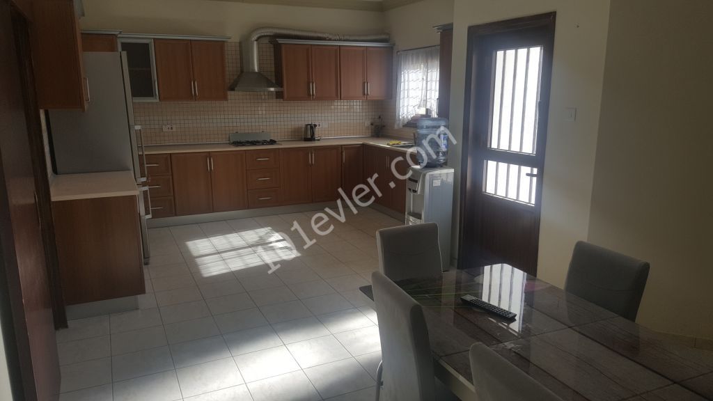 Flat To Rent in Dumlupınar, Nicosia