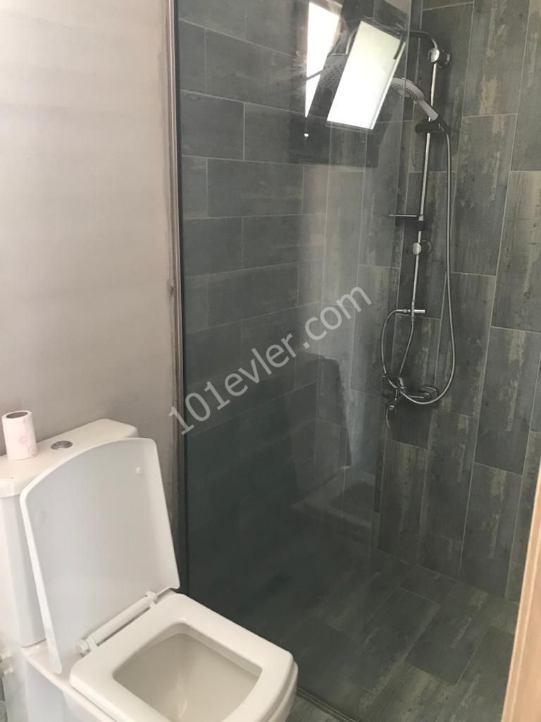 Flat To Rent in Alsancak, Kyrenia