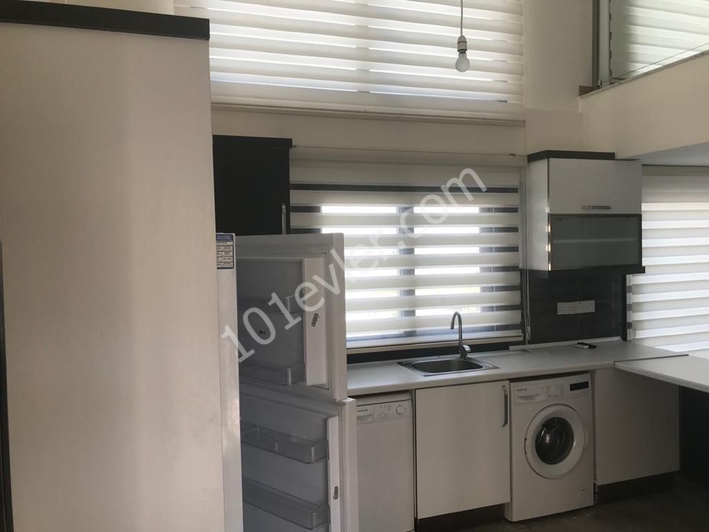 Flat To Rent in Alsancak, Kyrenia