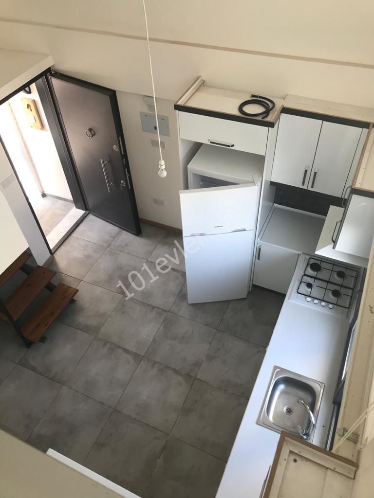 Flat To Rent in Alsancak, Kyrenia