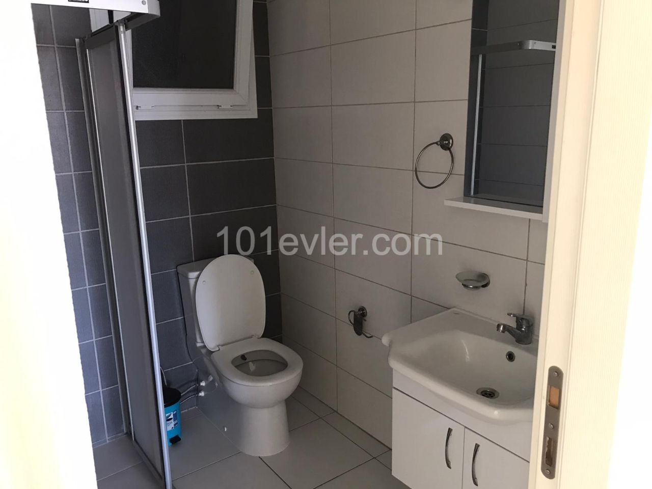 GİRNE MERKEZDE KİRALIK 2+1 DAİRE