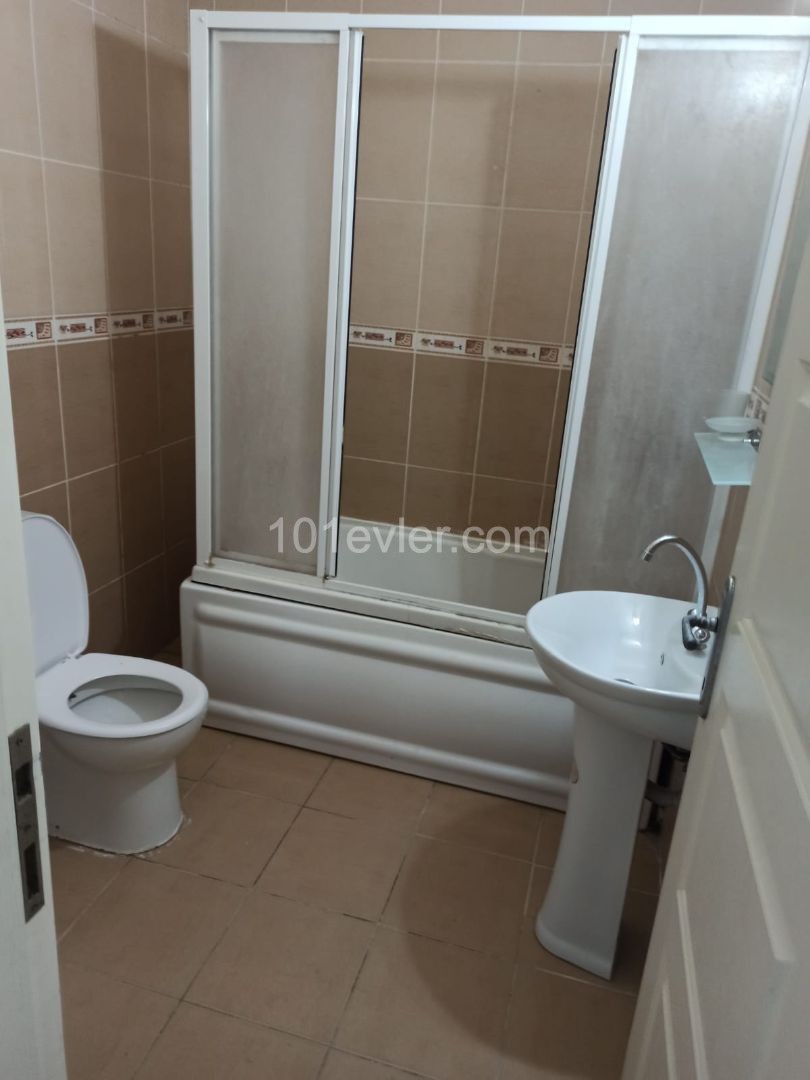 Flat To Rent in Girne Merkez, Kyrenia