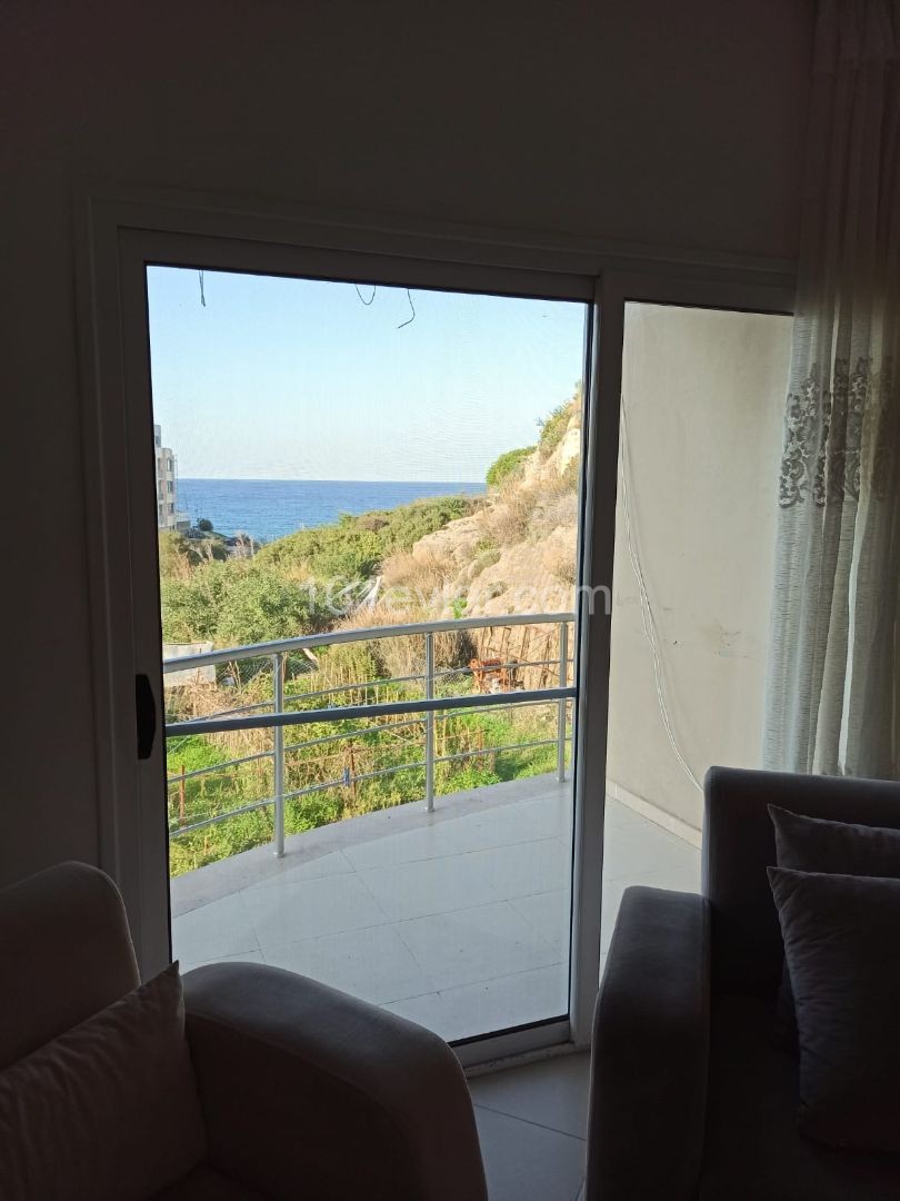 Flat To Rent in Girne Merkez, Kyrenia