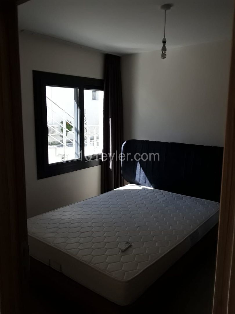 Flat To Rent in Alsancak, Kyrenia