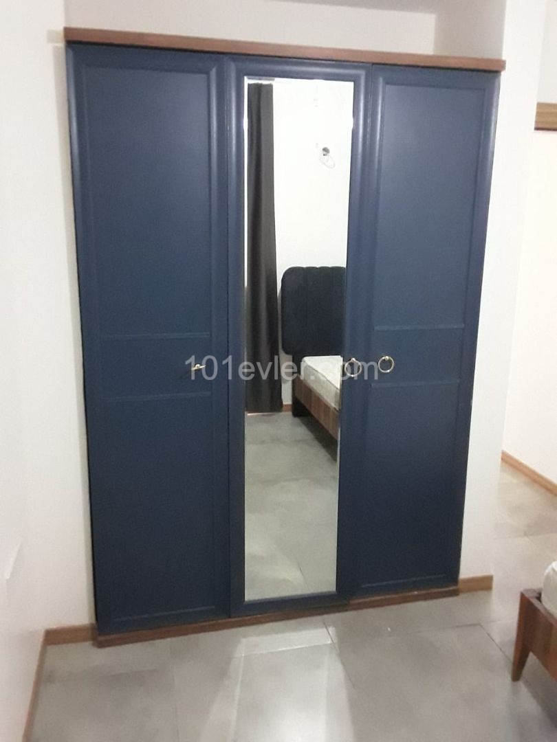 Flat To Rent in Alsancak, Kyrenia