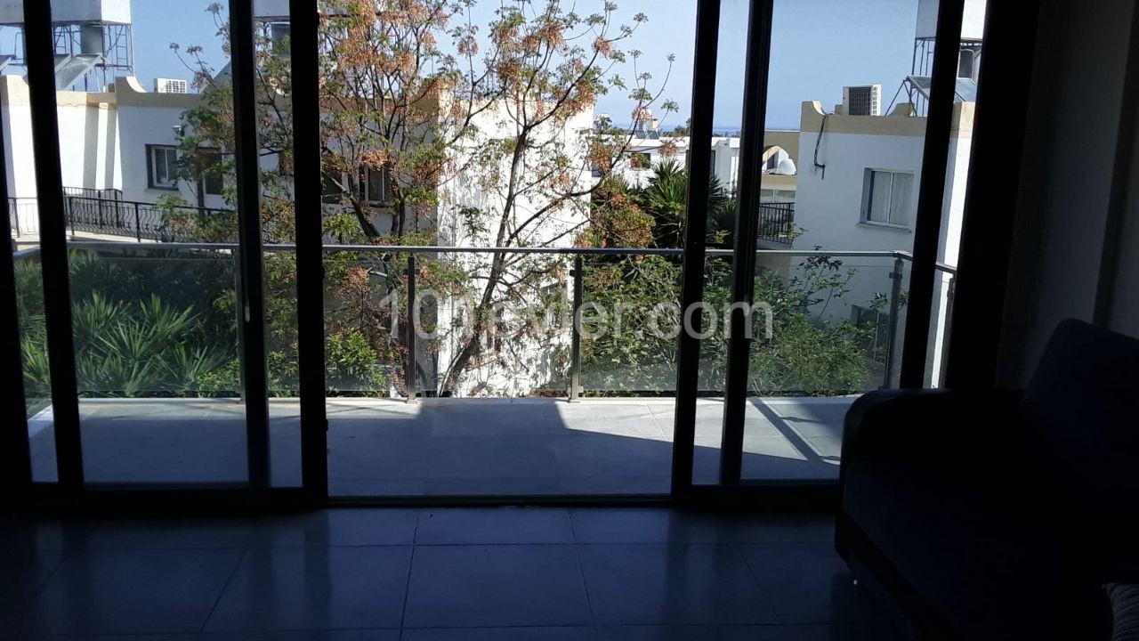 Flat To Rent in Alsancak, Kyrenia