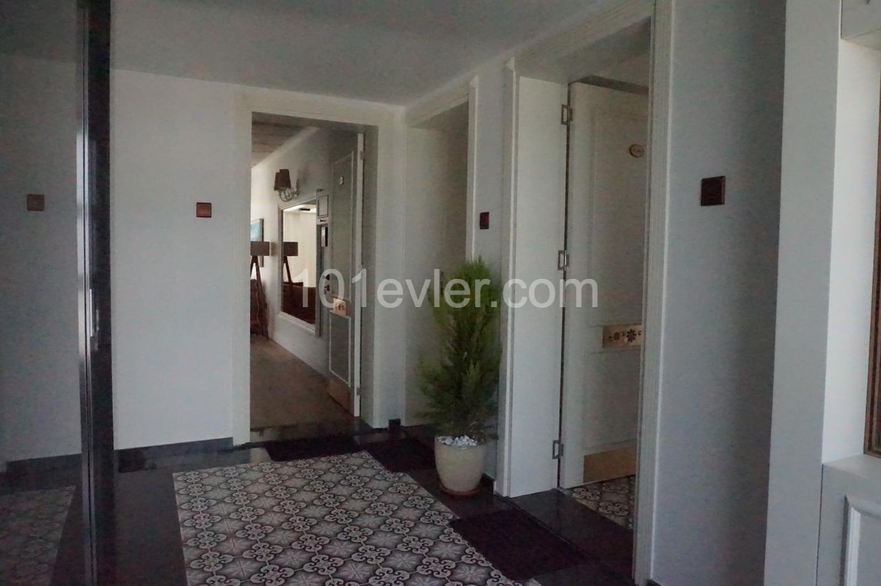 Flat To Rent in Girne Merkez, Kyrenia