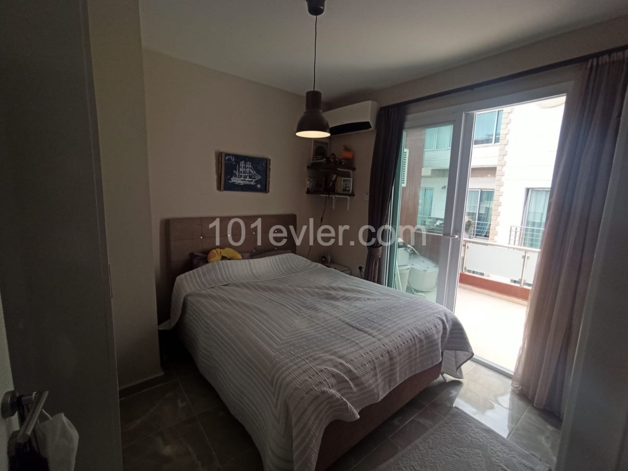 2+1 PENTHOUSE IM ZENTRUM VON KYRENIA ZU VERKAUFEN ** 