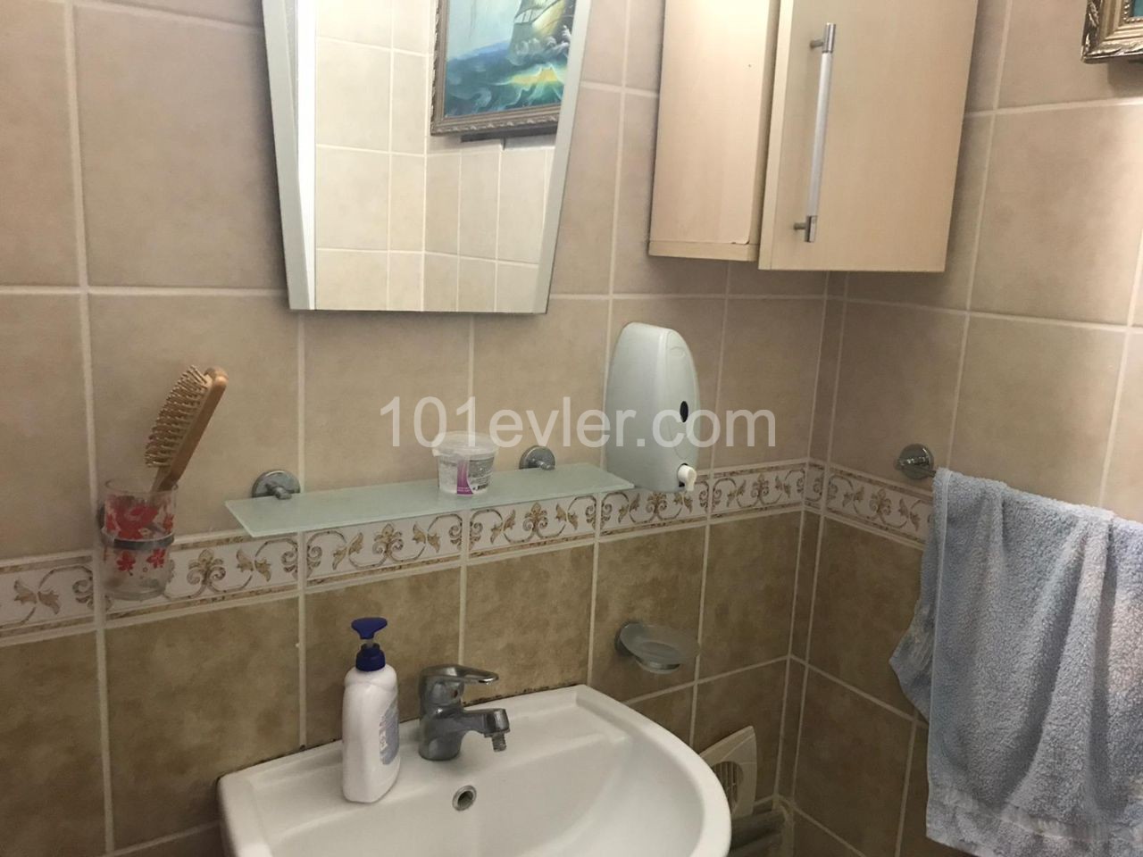 Flat To Rent in Girne Merkez, Kyrenia