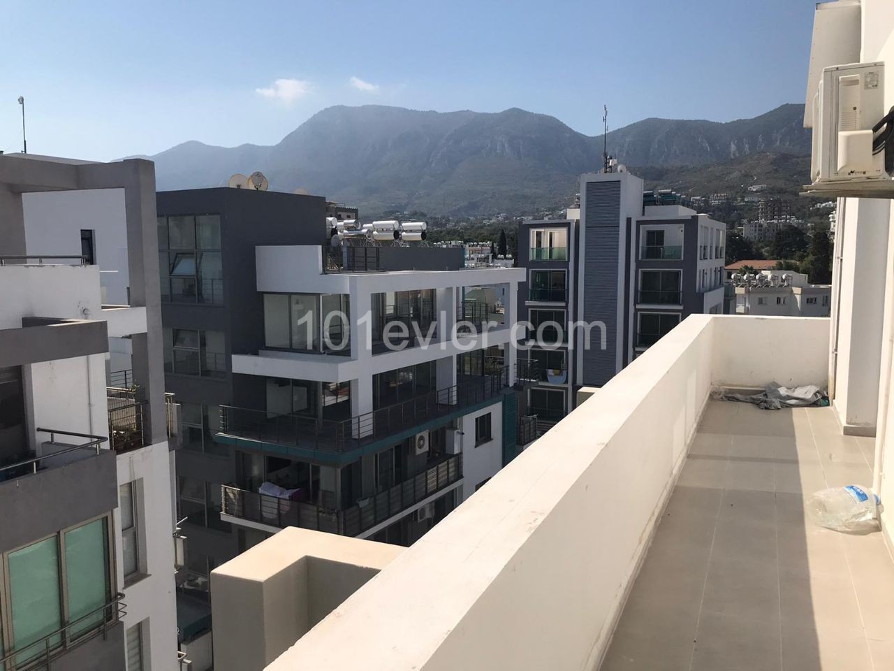 Flat To Rent in Girne Merkez, Kyrenia