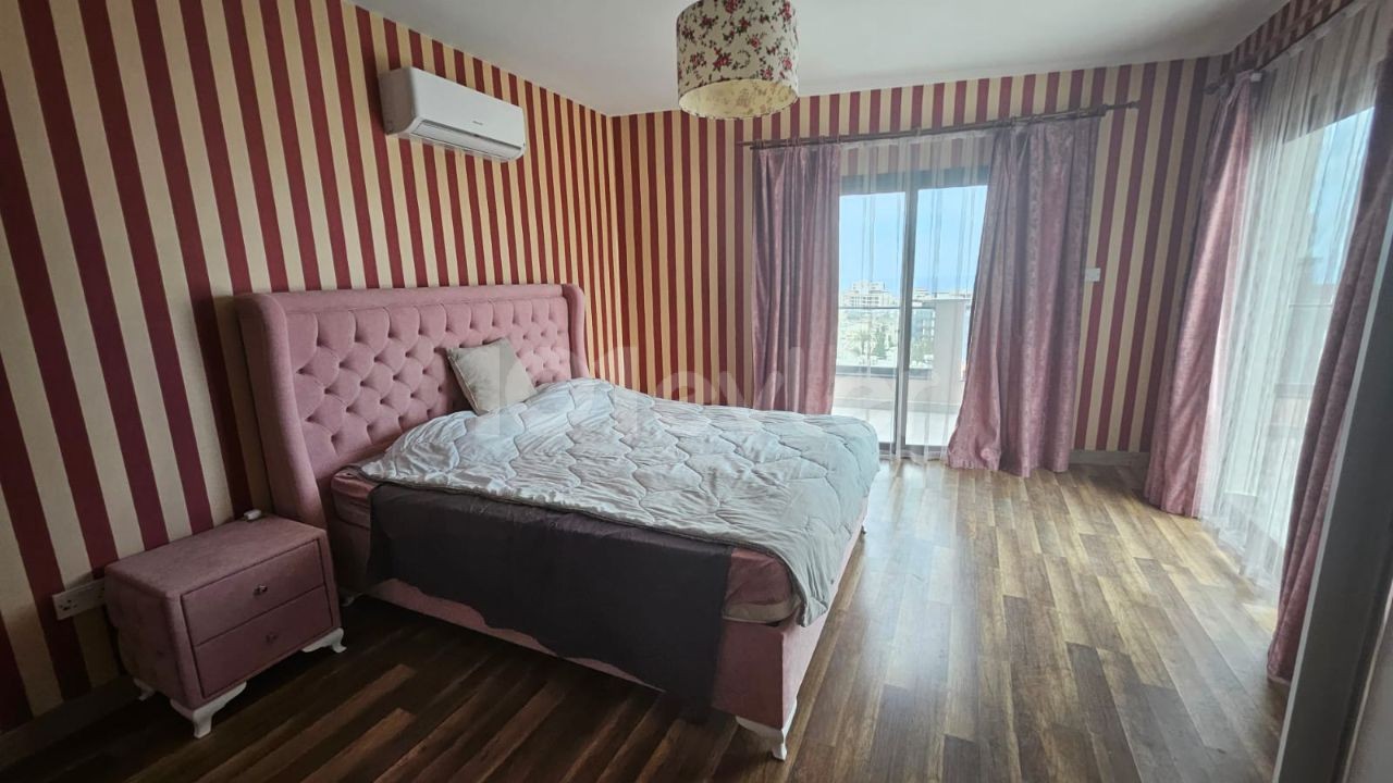 Penthouse zu vermieten im Kyrenia Center