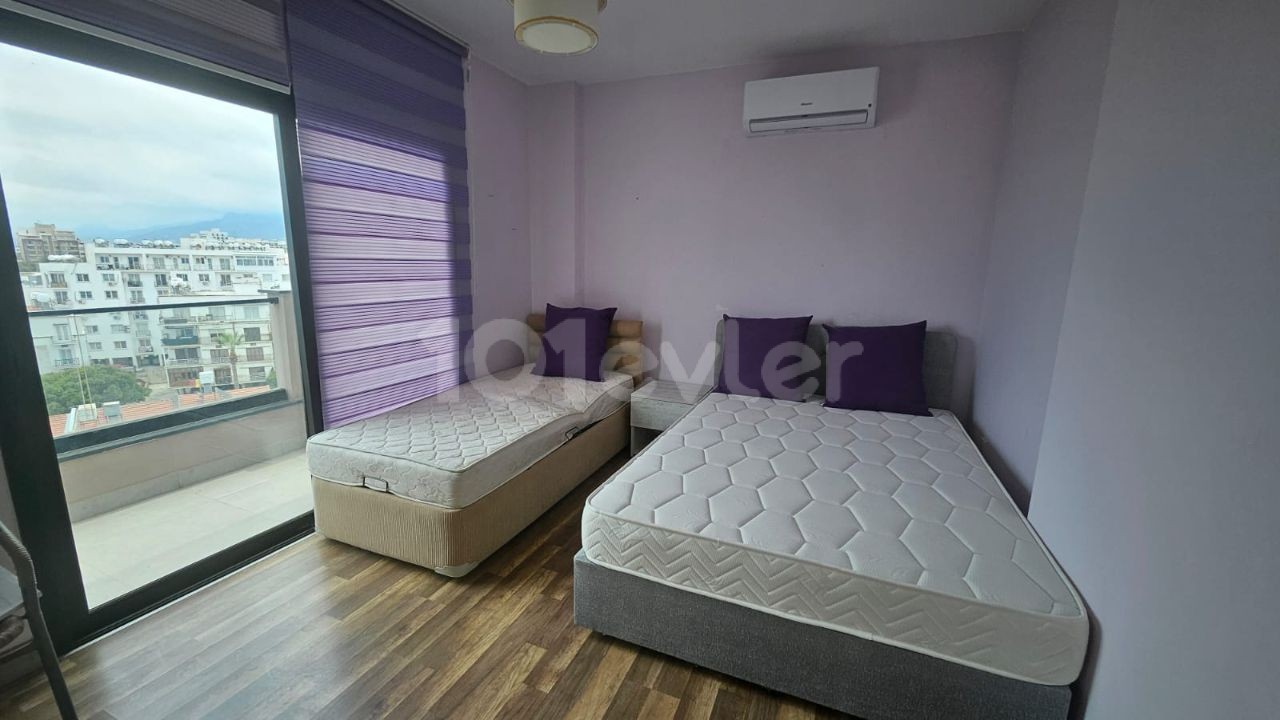 Girne Merkez'de Kiralık Penthouse