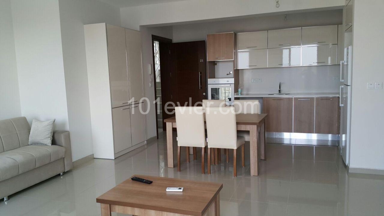 GİRNE MERKEZ / KİRALIK EŞYALI 3+1 PENTHOUSE DAİRE