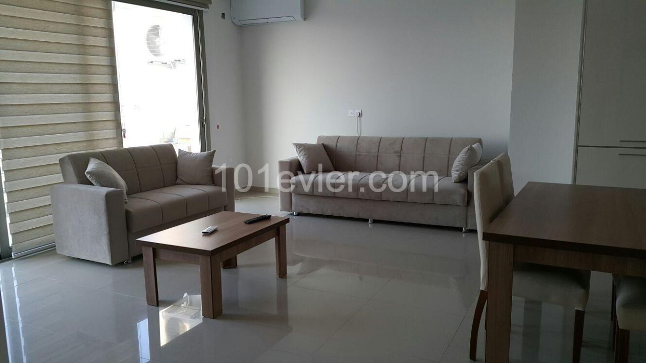 GİRNE MERKEZ / KİRALIK EŞYALI 3+1 PENTHOUSE DAİRE