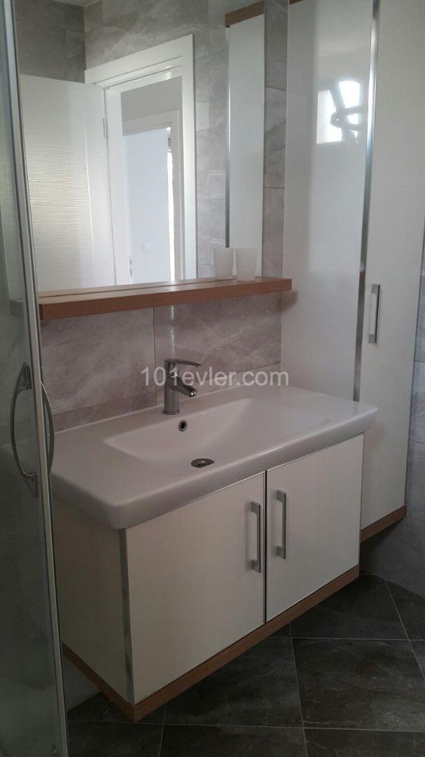 GİRNE MERKEZ / KİRALIK EŞYALI 3+1 PENTHOUSE DAİRE