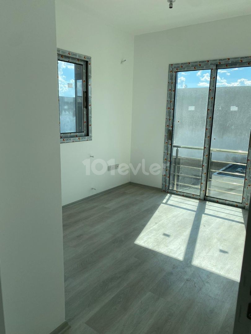 GÖNYELİ YENİKENT BÖLGESİNDE SATILIK 220M2'DEN 3+1 DUPLEX VİLLALAR SATIŞ FİYATI £165.000