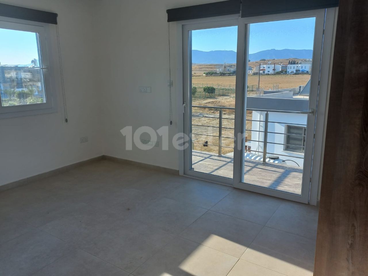 TEILMÖBLIERTE 3+1 VILLA ZU VERMIETEN IN GÖNYELİ. AB £600 MONATLICH 1 VERMIETUNG 2 EINZAHLUNG 1 KOMMISSION.  AUTORISIERT: ZEHRA ERGENGIL TELEFON: 0548 827 0055 ZYPERN ADA EIGENTUM