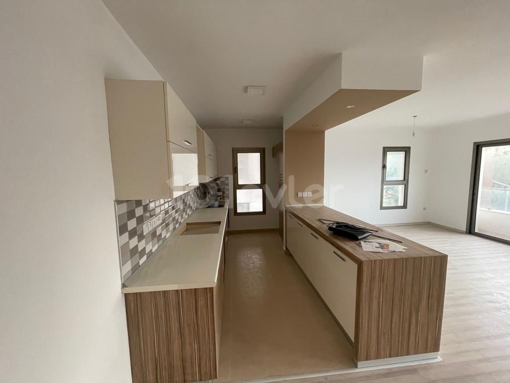 Flat For Sale in Aşağı Girne, Kyrenia