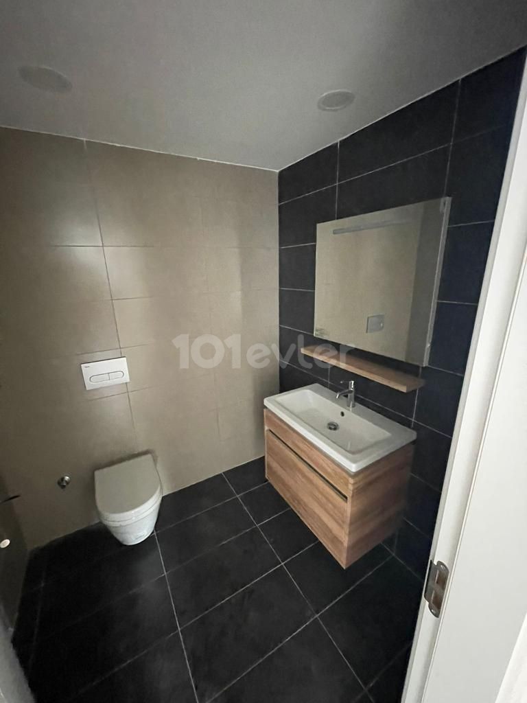 Flat For Sale in Aşağı Girne, Kyrenia