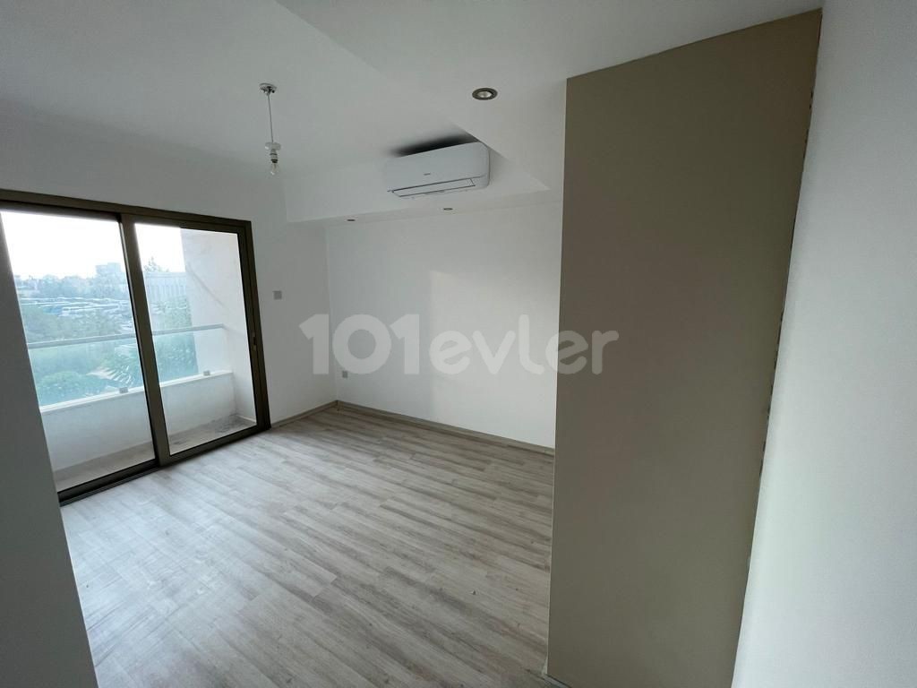 GİRNE MERKEZ 3+1  YENİ DAİRE LÜKS SİTEDE 