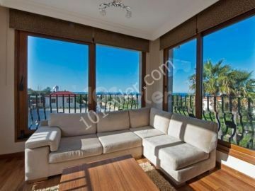 1000 m2 ULTRA-LUX-VILLA IN KYRENIA