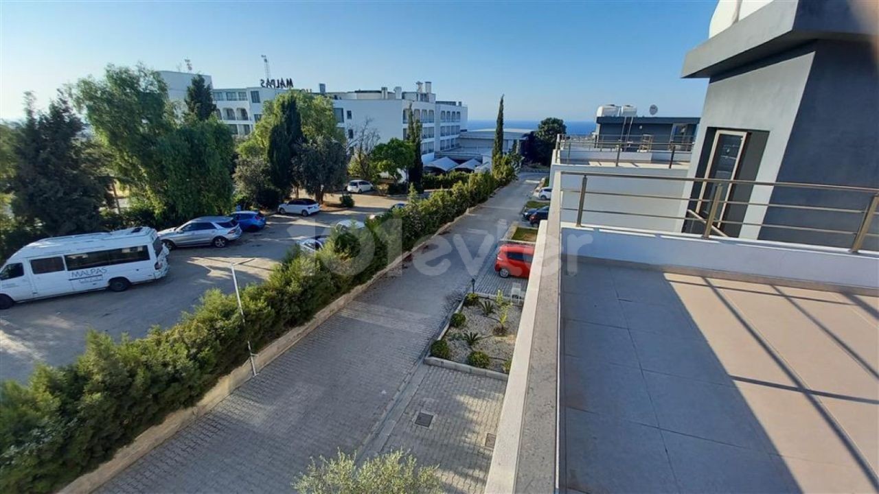 Flat For Sale in Çatalköy, Kyrenia