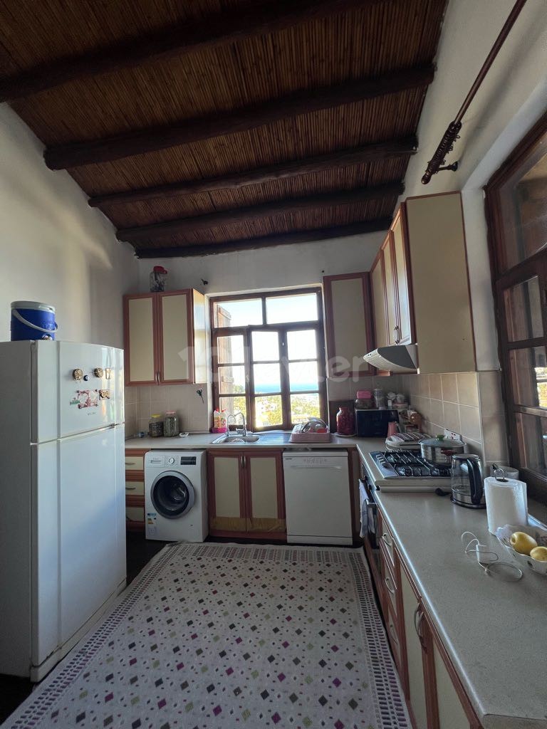 Detached House For Sale in Lapta, Kyrenia