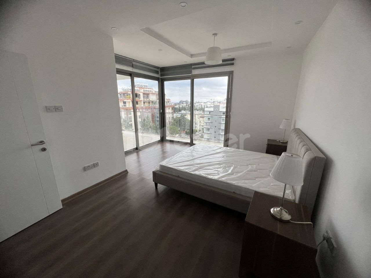 Girne Nin Tam Kalbinde Yeni Bitmiş Penthouse