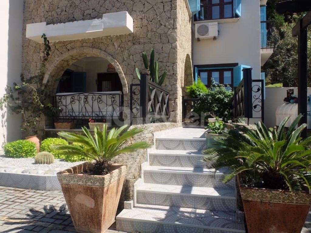 Villa For Sale in Çatalköy, Kyrenia