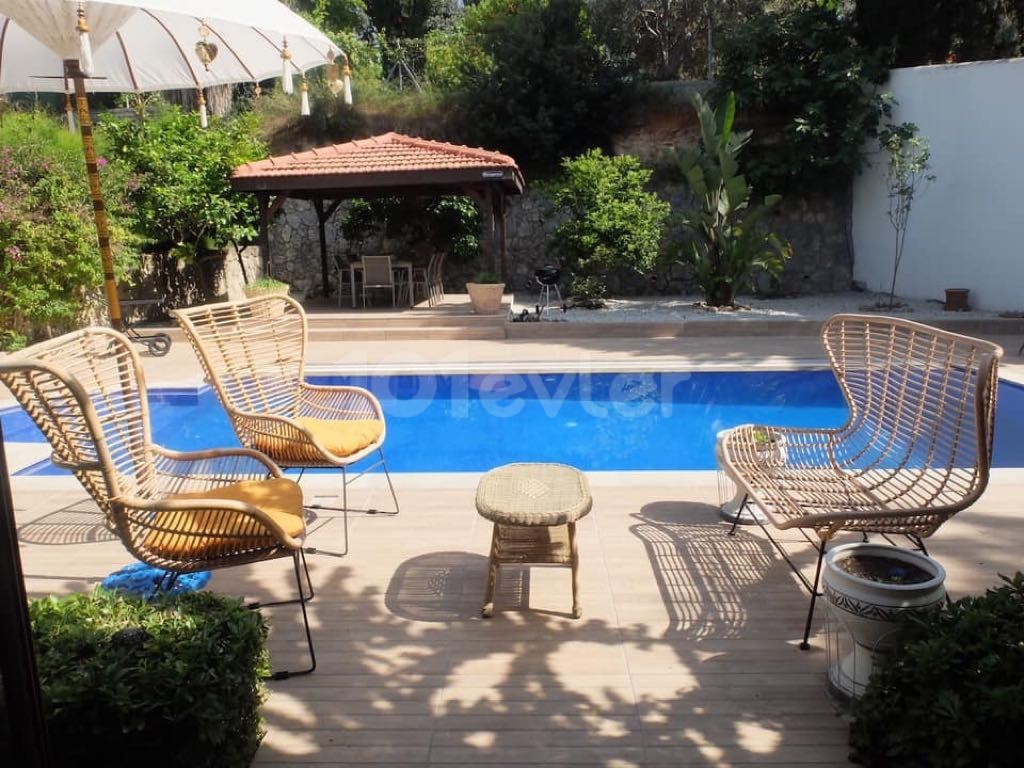 Villa For Sale in Çatalköy, Kyrenia