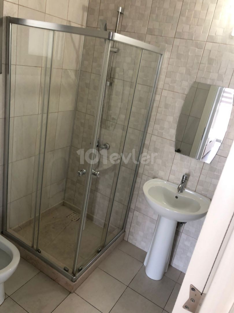 Flat To Rent in Girne Merkez, Kyrenia