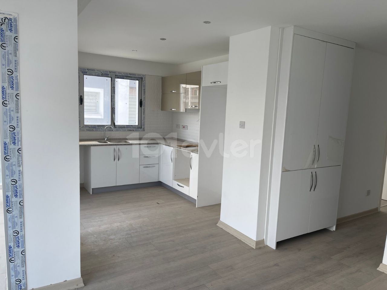 Flat For Sale in Küçük Kaymaklı, Nicosia